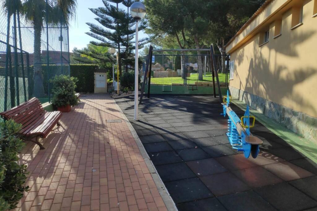 Montefaro Spacious Townhouse - Beach & Pool 산타 폴라 외부 사진