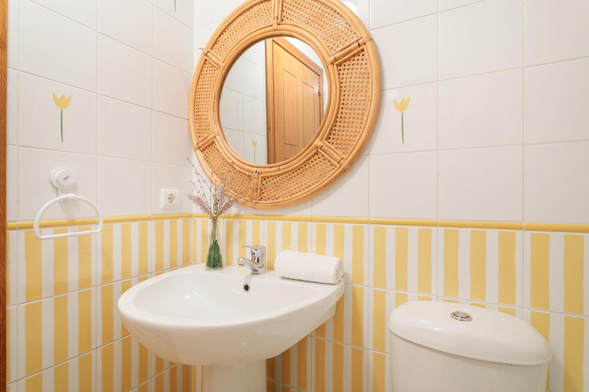 Montefaro Spacious Townhouse - Beach & Pool 산타 폴라 외부 사진