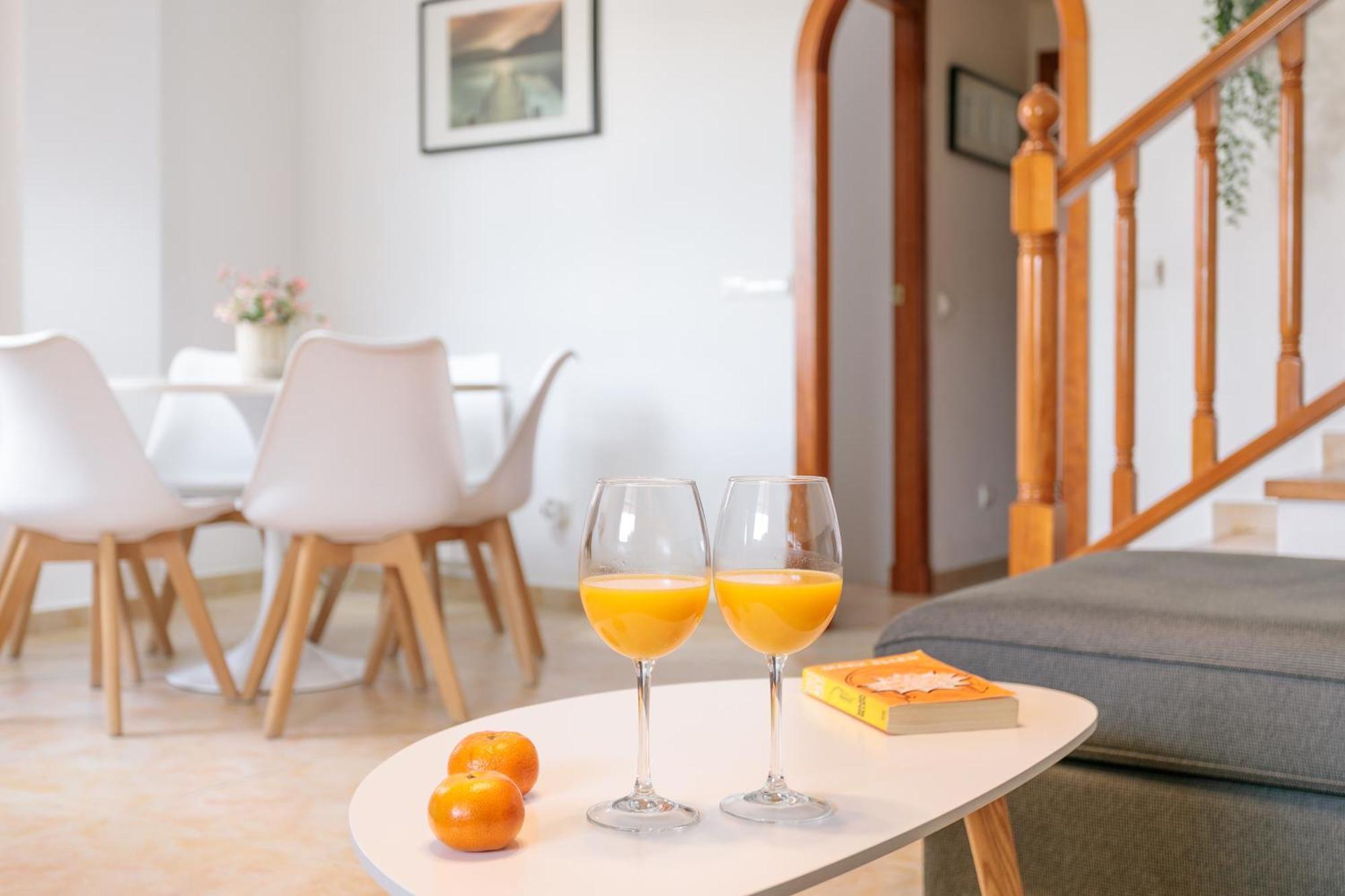 Montefaro Spacious Townhouse - Beach & Pool 산타 폴라 외부 사진